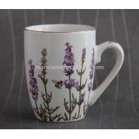 Porcelain mug with golden line GGK